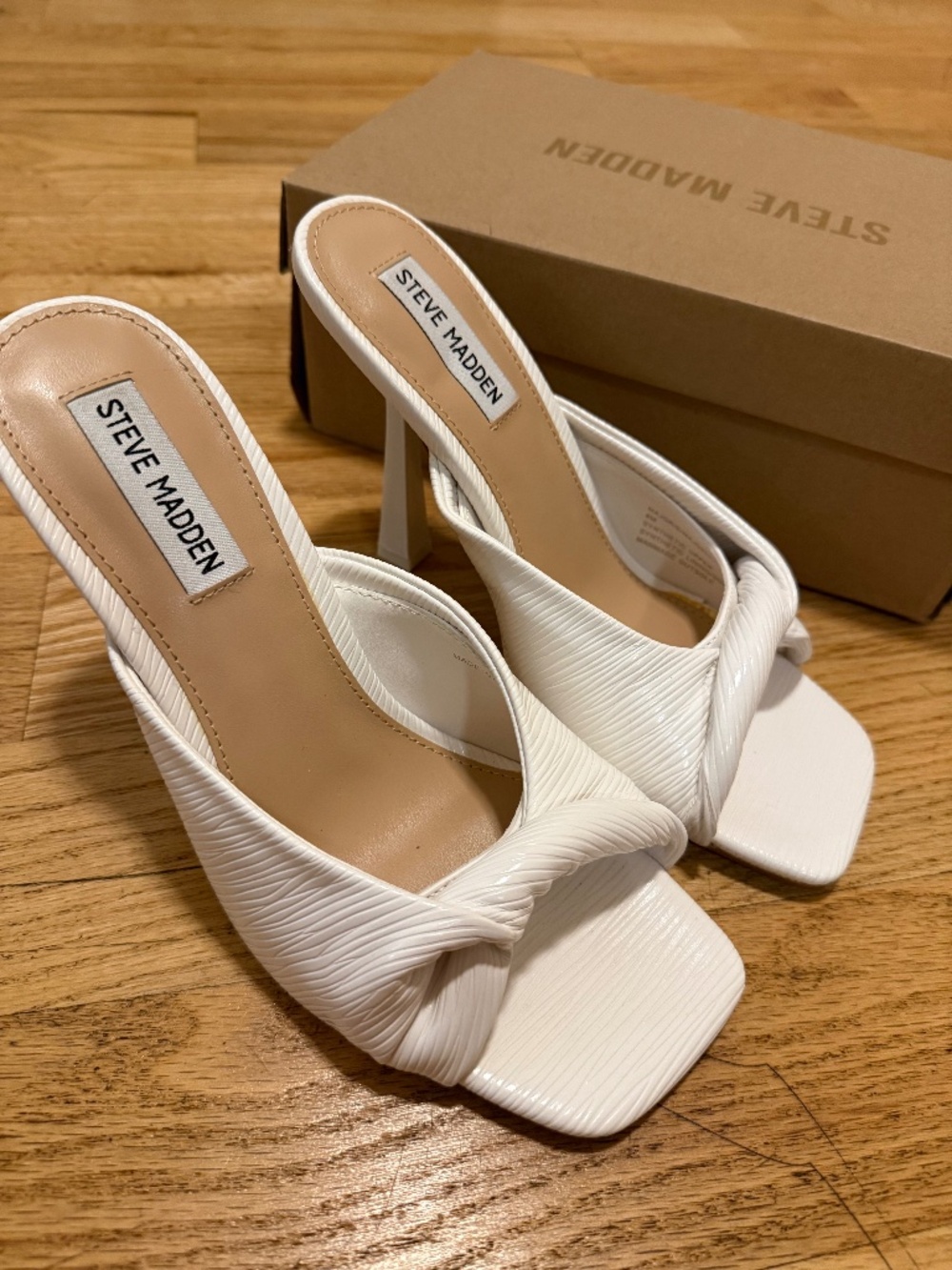Steve Madden Majorie White Twist Mule Heels NWOT Size 8 Square Toe 4.25"